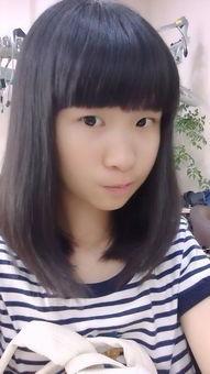 13女孩子下面的照片,13岁少女的灵动瞬间